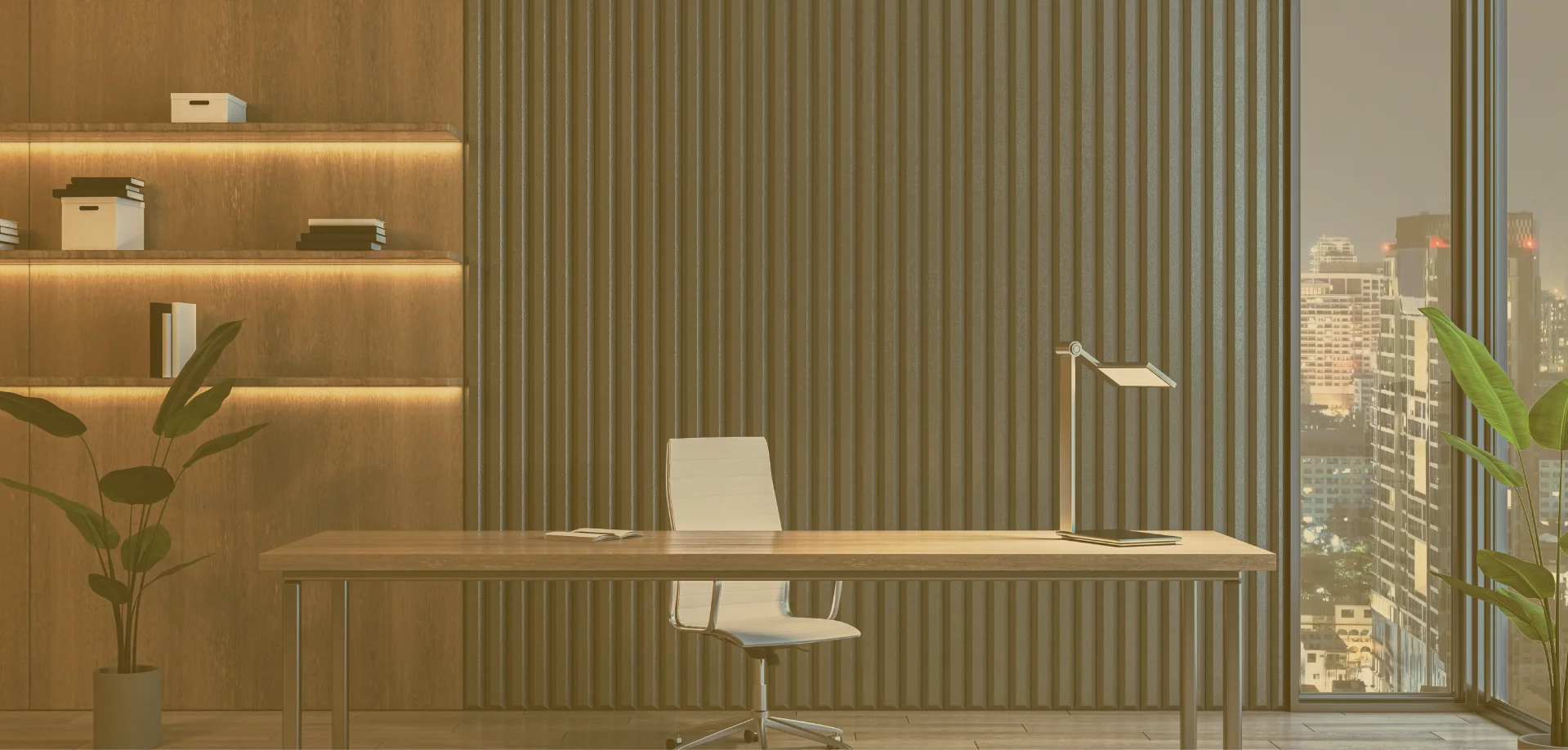 birou directorial modern, blat din lemn si picioare metalice,
perete gri cu riflaje si polite cu led pe fundal décor lemn